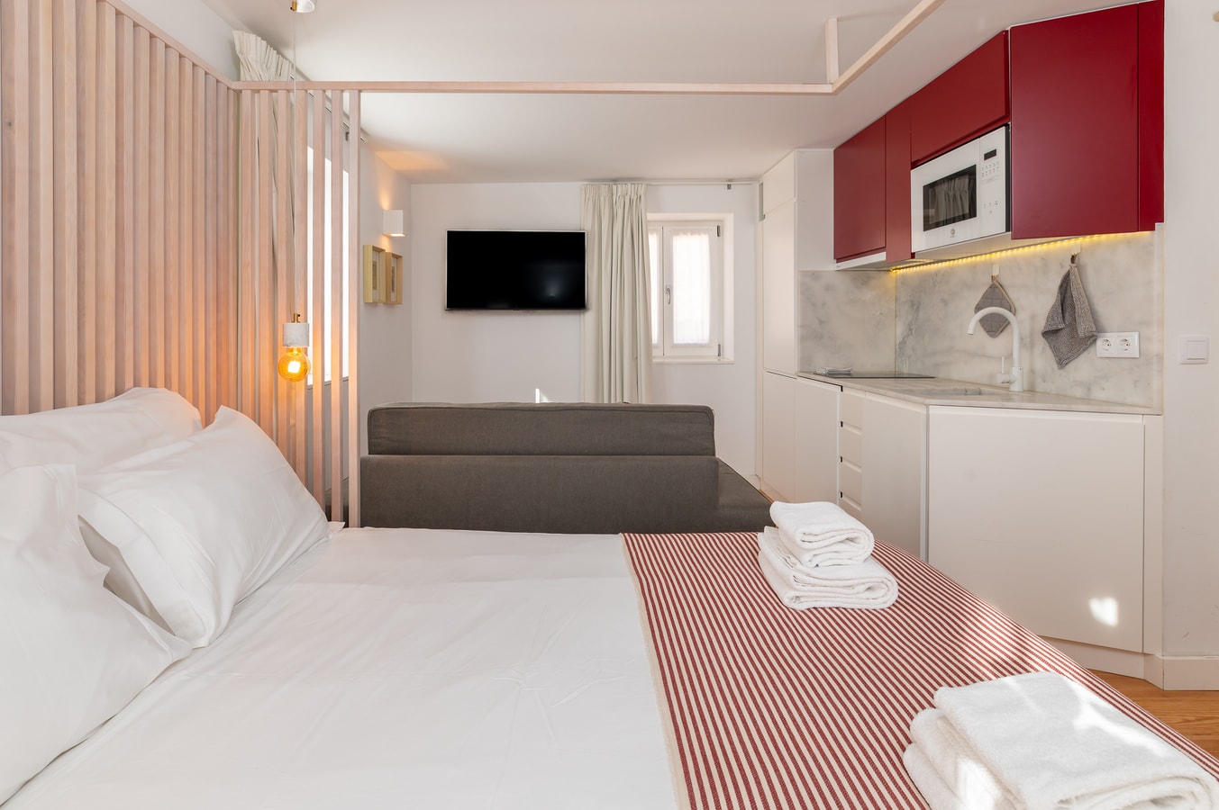 Duplex Studio • Downtown Lisbon • 2 BR • Walkable gallery image 6