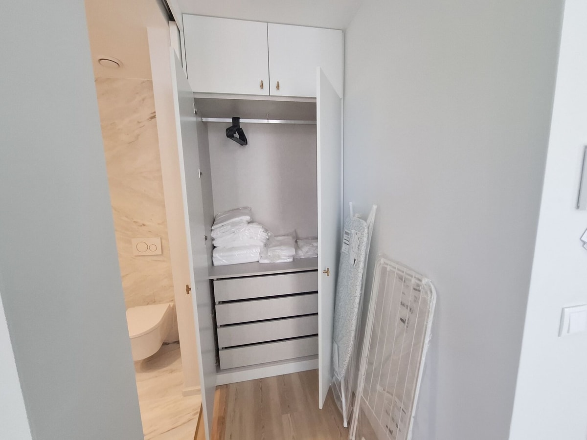Studio Lisbon • Balcony • Elevator • A/C • Parking gallery image 35