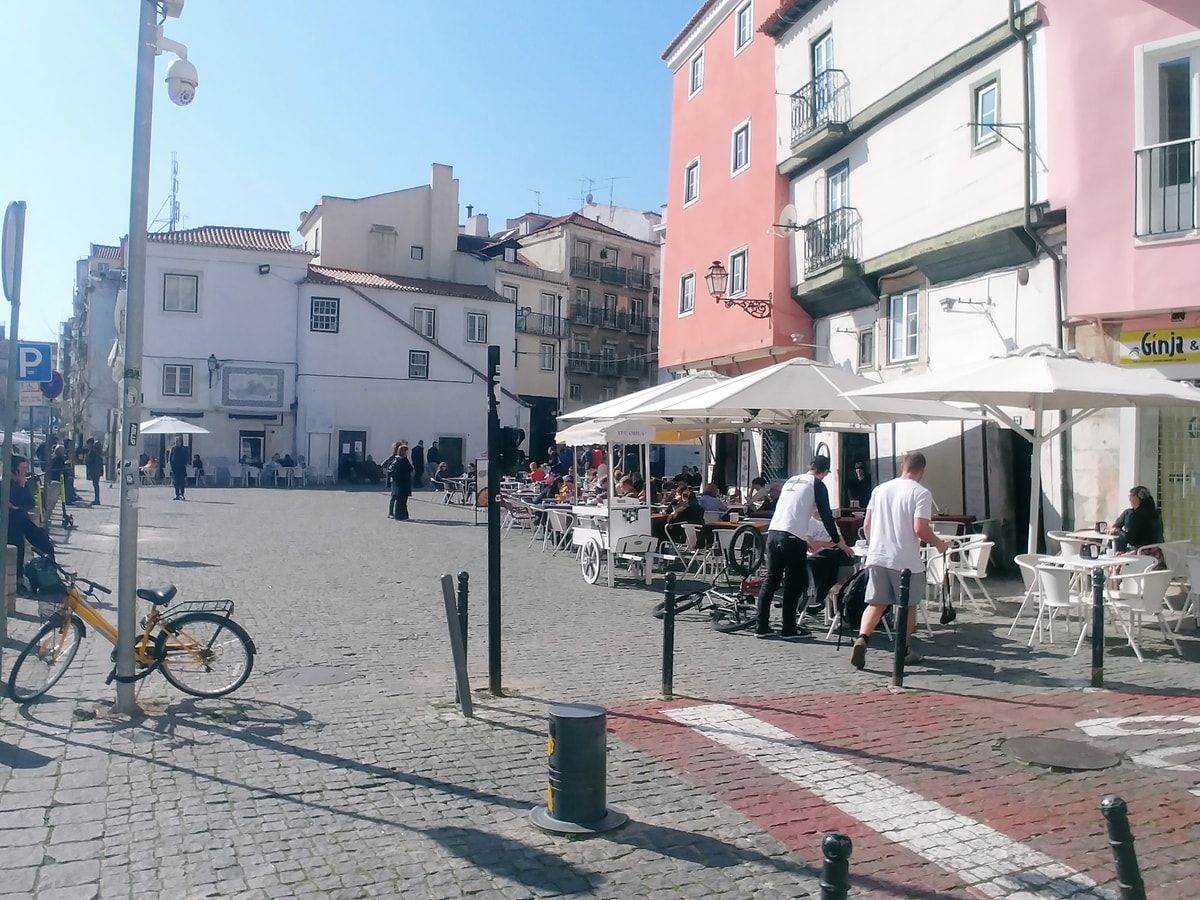 Apartment • Downtown Lisbon • 2 Bedrooms • Balcony gallery image 34