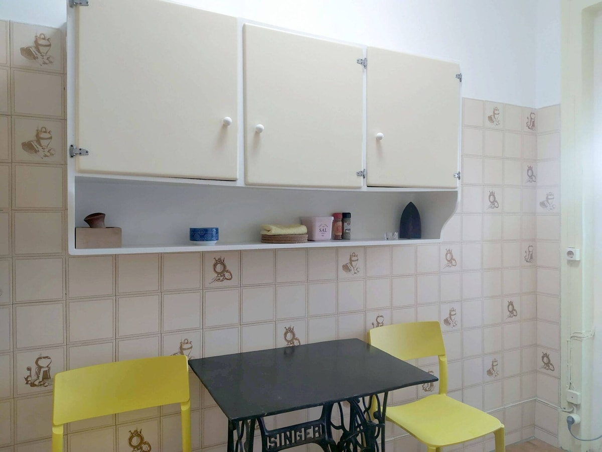 Charming flat with 2 bedrooms on Lisbon's 7th hill gallery image 25