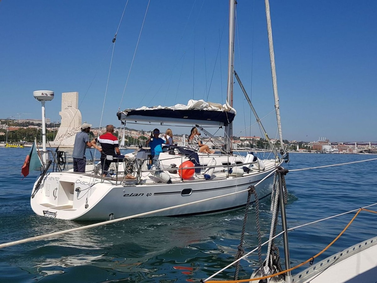 Unique Sailboat Stay in Lisbon with Marina Views gallery image 33
