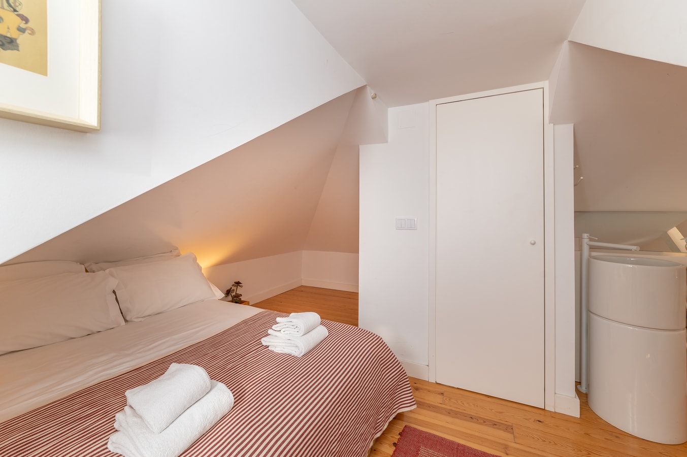 Duplex Studio • Downtown Lisbon • 2 BR • Walkable gallery image 20