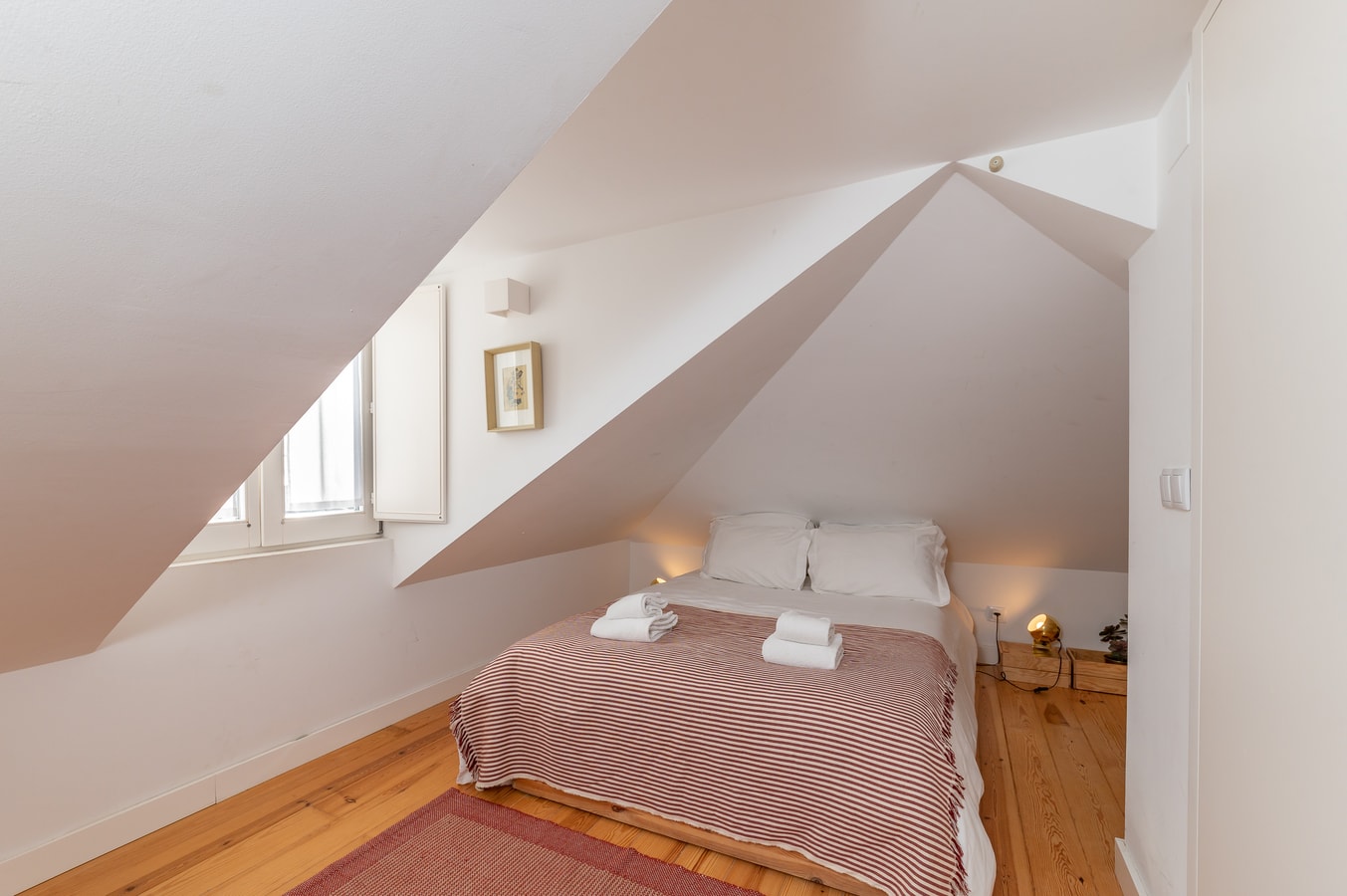 Duplex Studio • Downtown Lisbon • 2 BR • Walkable gallery image 2
