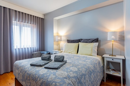 Avenida|Central Gem with Garage, Heating and Wifi