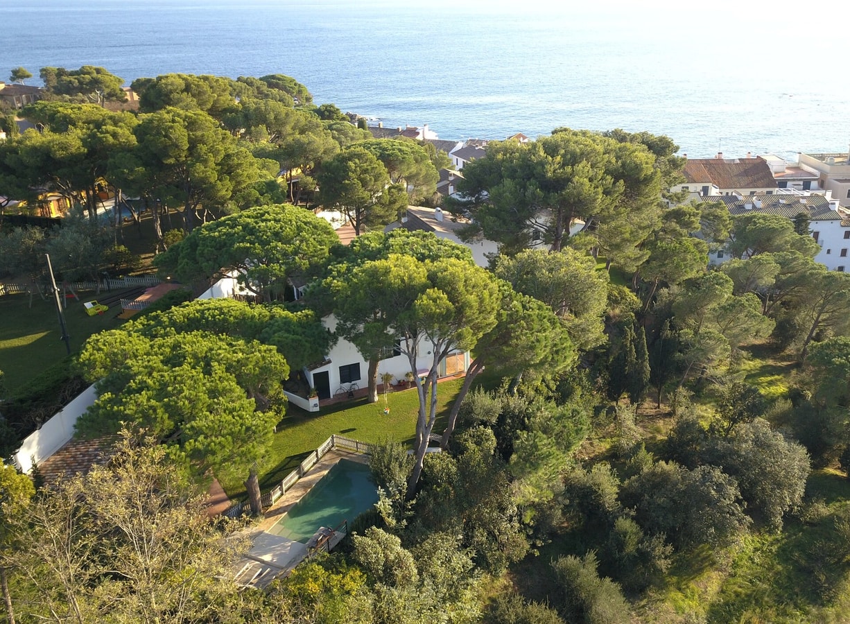 VILLA CANADELL - Casa con piscina y parking 2 WeHost Costa Brava