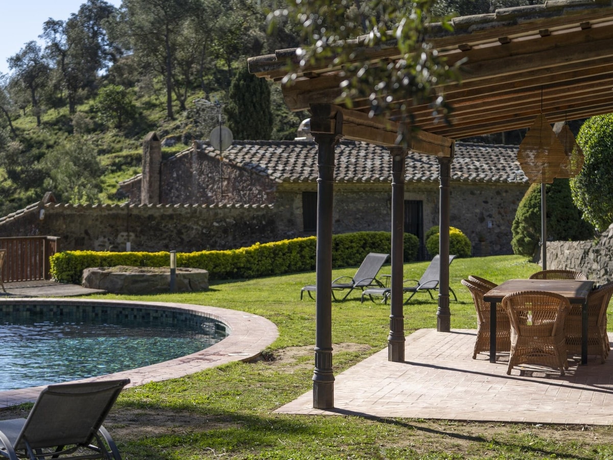 MOLÍ DE CAN BURJATS - Masía con piscina y chimenea WeHost Costa Brava