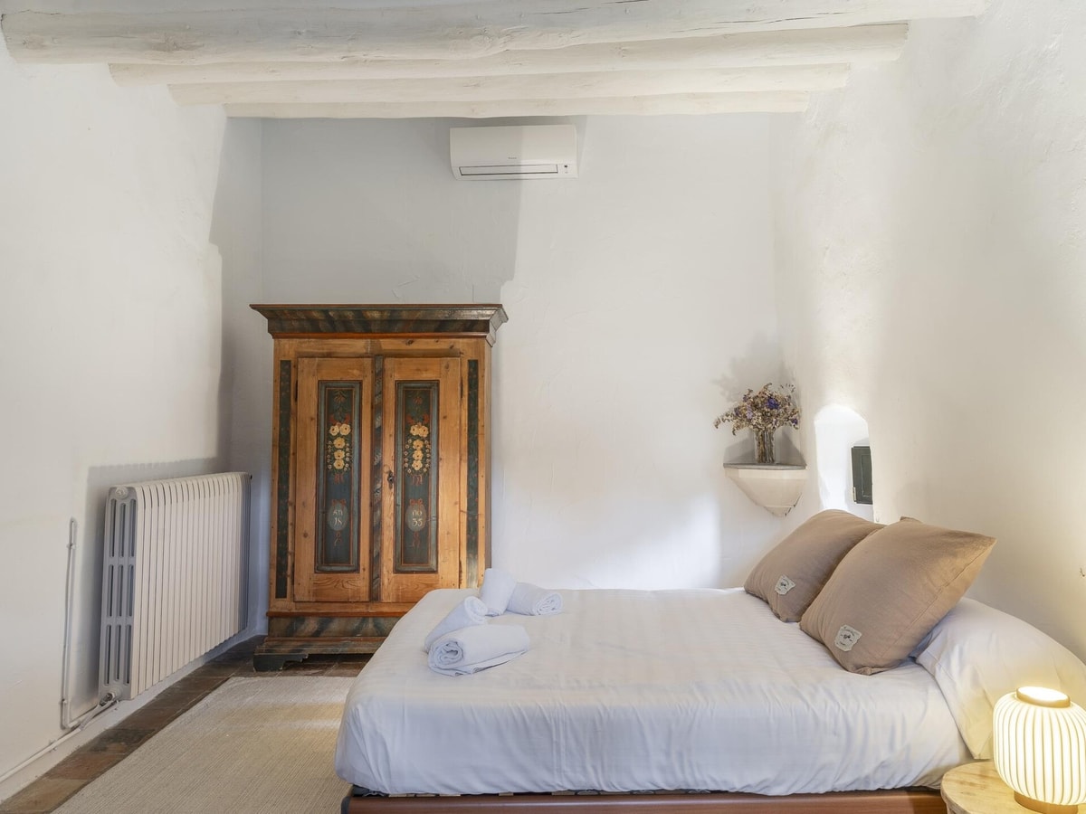 MOLÍ DE CAN BURJATS - Masía con piscina y chimenea 10 WeHost Costa Brava