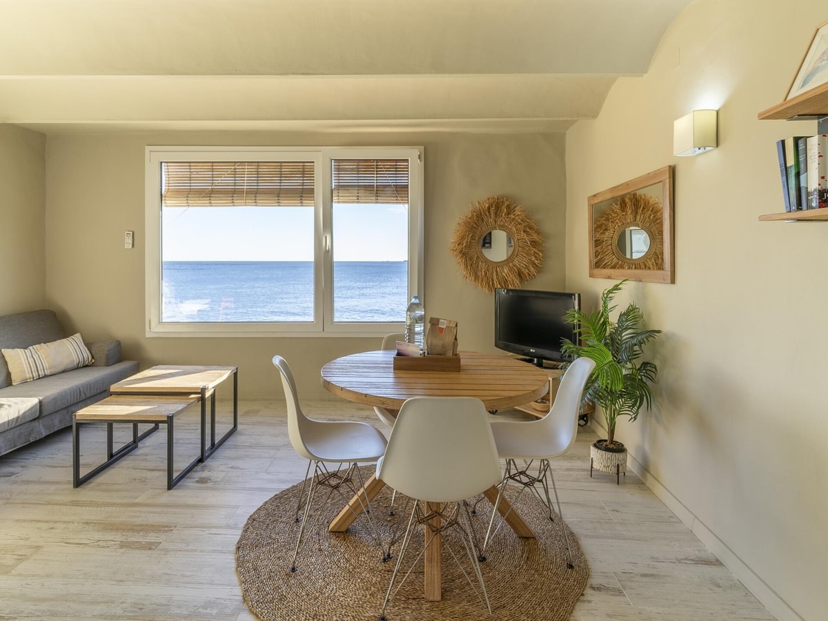 MIRALL - Casa Concha 26 WeHost Costa Brava
