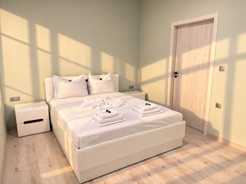 ATEA 14 | 2BR Poolside Stay Steps from Beach 12 Управление | Gmp Global Property Management