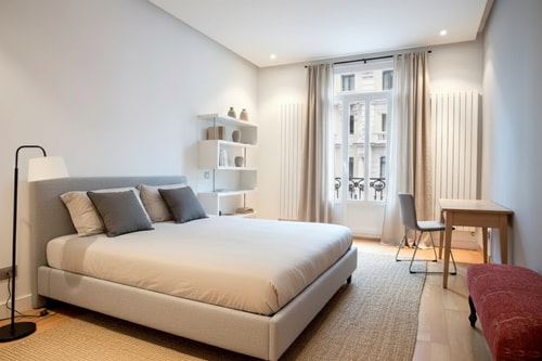 Luxury Flat on Gran Vía 3 Villas&Houses