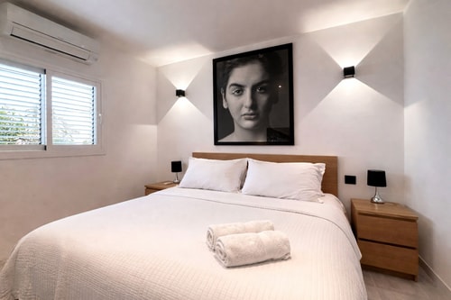 Roca Llisa: Casa 90 m² con 3 Baños y Terraza 8 Villas&Houses