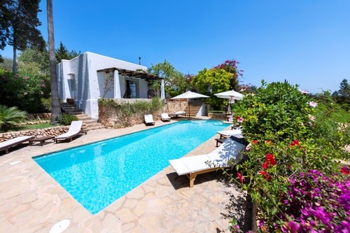 Santa Gertrudis Estate: Luxury Villa & Pool 1 Villas&Houses