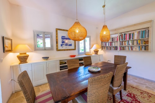 Santa Gertrudis Estate: Luxury Villa & Pool 10 Villas&Houses