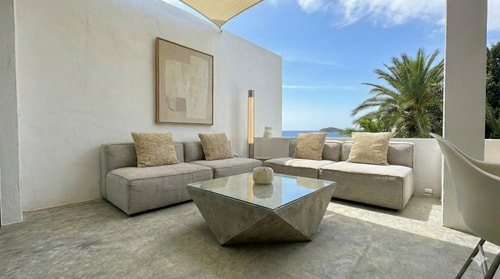 Roca Llisa: Casa 90 m² con 3 Baños y Terraza 2 Villas&Houses