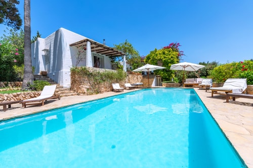 Santa Gertrudis Estate: Luxury Villa & Pool 28 Villas&Houses