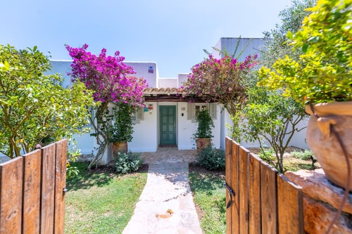 Santa Gertrudis Estate: Luxury Villa & Pool 4 Villas&Houses