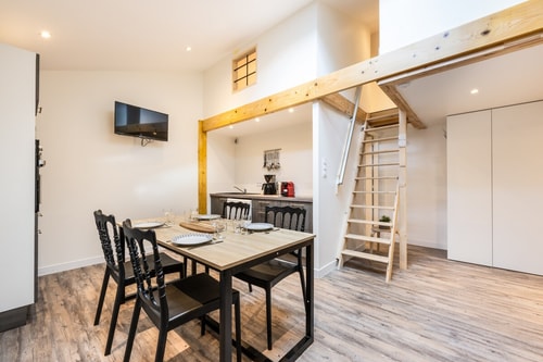 Kilimandjaro 6 pers Clim Parking · KILI Élégant 2 chambres 30 min de ski Parking WiFi