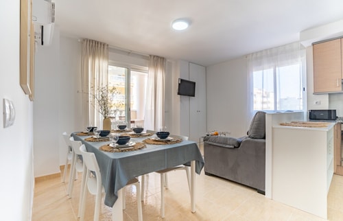 Moncofa Apartment for 8 A/C - Pool Access Seaside