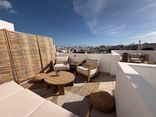 4 Beds Private Building of 2 Apartments - Old Town