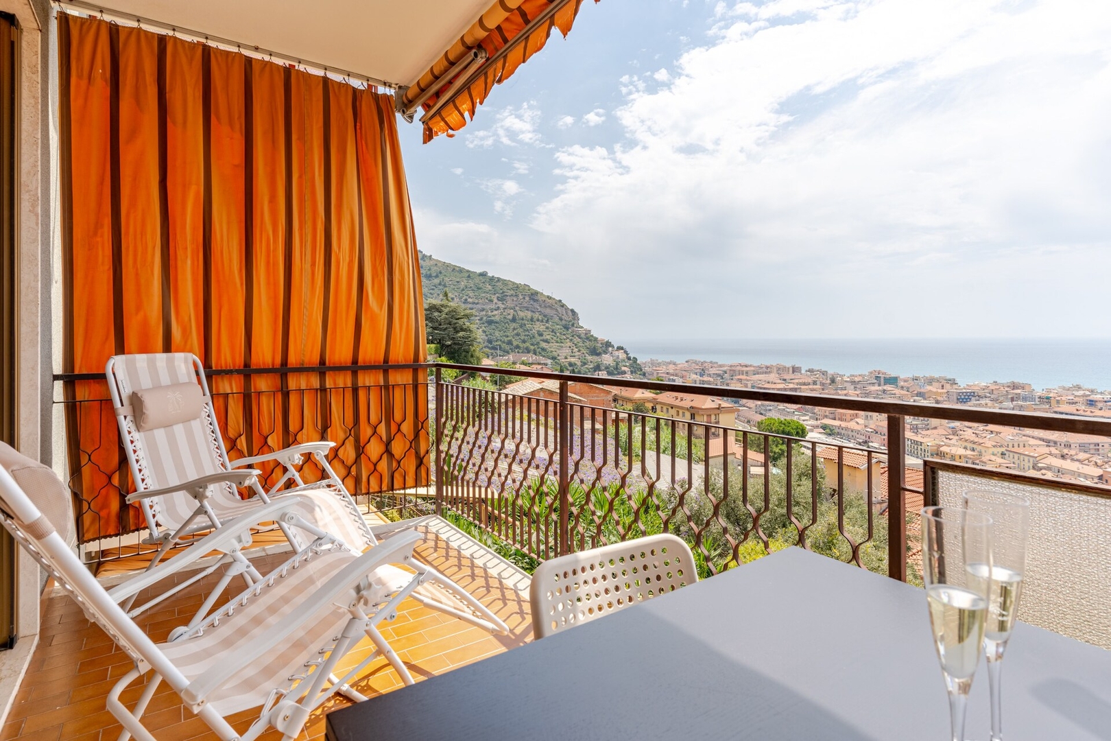 TheKeyStudio.LaCasa del MareAzzurro con vista mare 8 The Key Studio