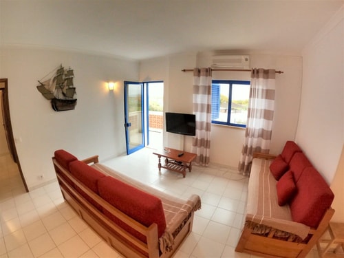 Manta Rota Beach T2 Apartment w/ Sea View, Algarve