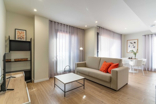 Local flavors and authentic dining moments in Valencia