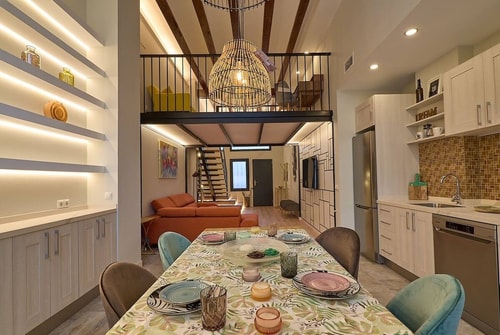 Local flavors and authentic dining moments in Valencia