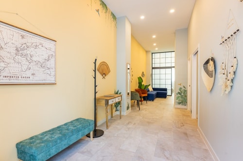 Local flavors and authentic dining moments in Valencia