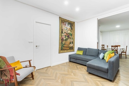 Local flavors and authentic dining moments in Valencia