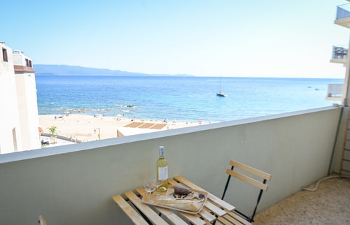 Helena - Lumineux Plage Trottel à pied - by Tgb