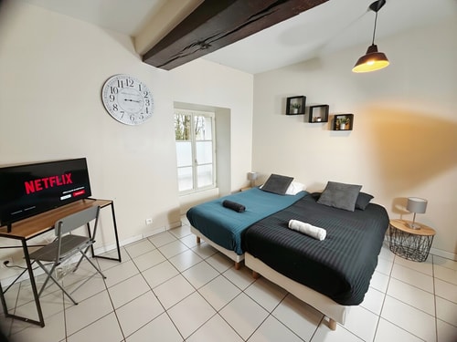 Pied des Remparts à Provins