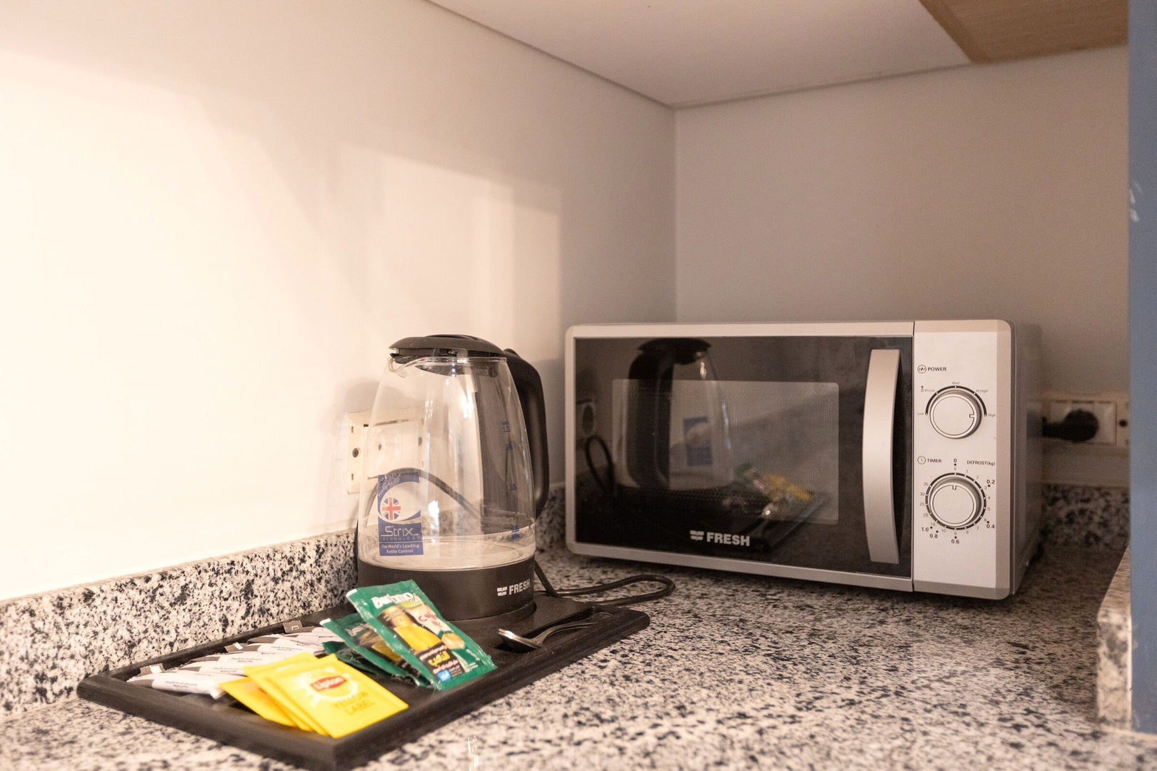 Retro Mint 2BR Apt — photo 10 of 15