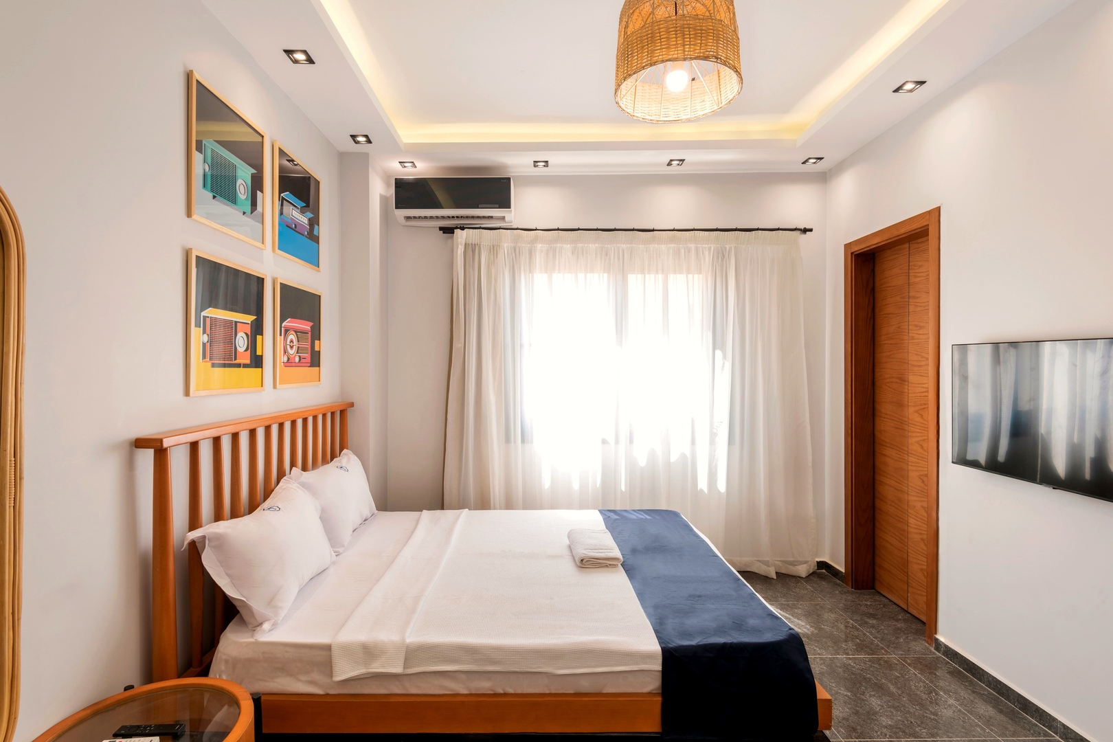 Compact Studio with Queen Bed near AUC — photo 11 of 15
