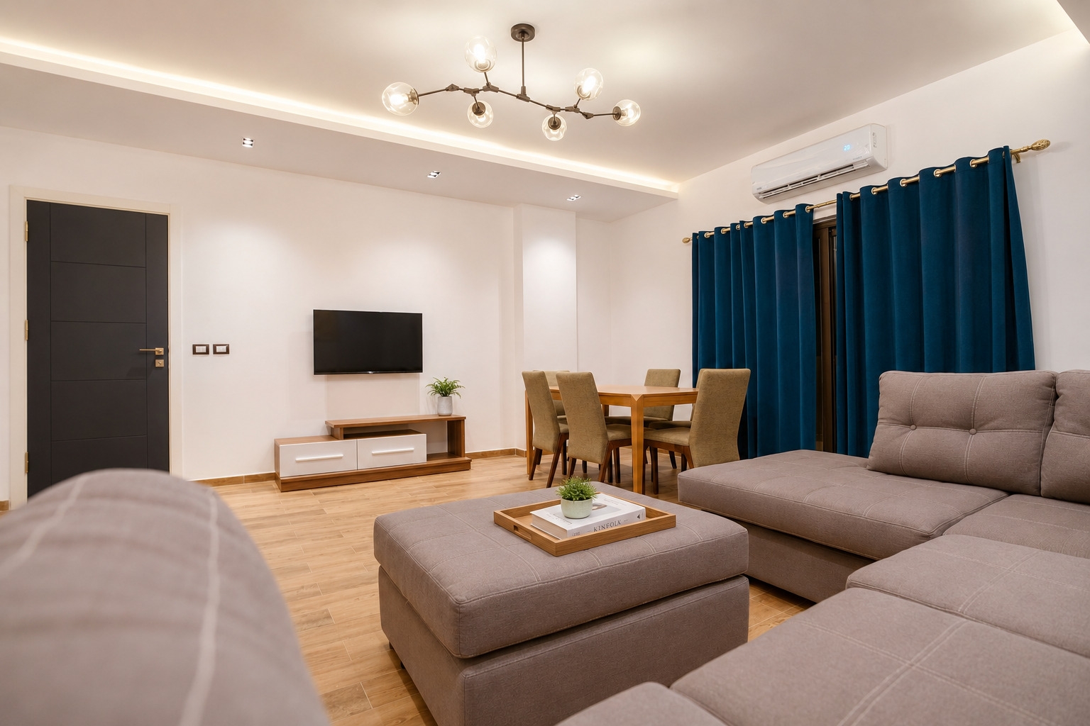 Standard 1BR Apt with Balcony near CFC, Cairo — photo 5 of 23
