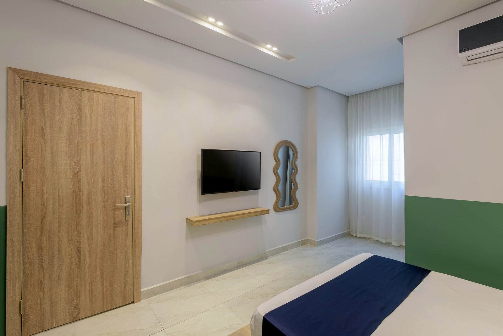 Greenish 1BR Apt on 90th Street — photo 9 of 15