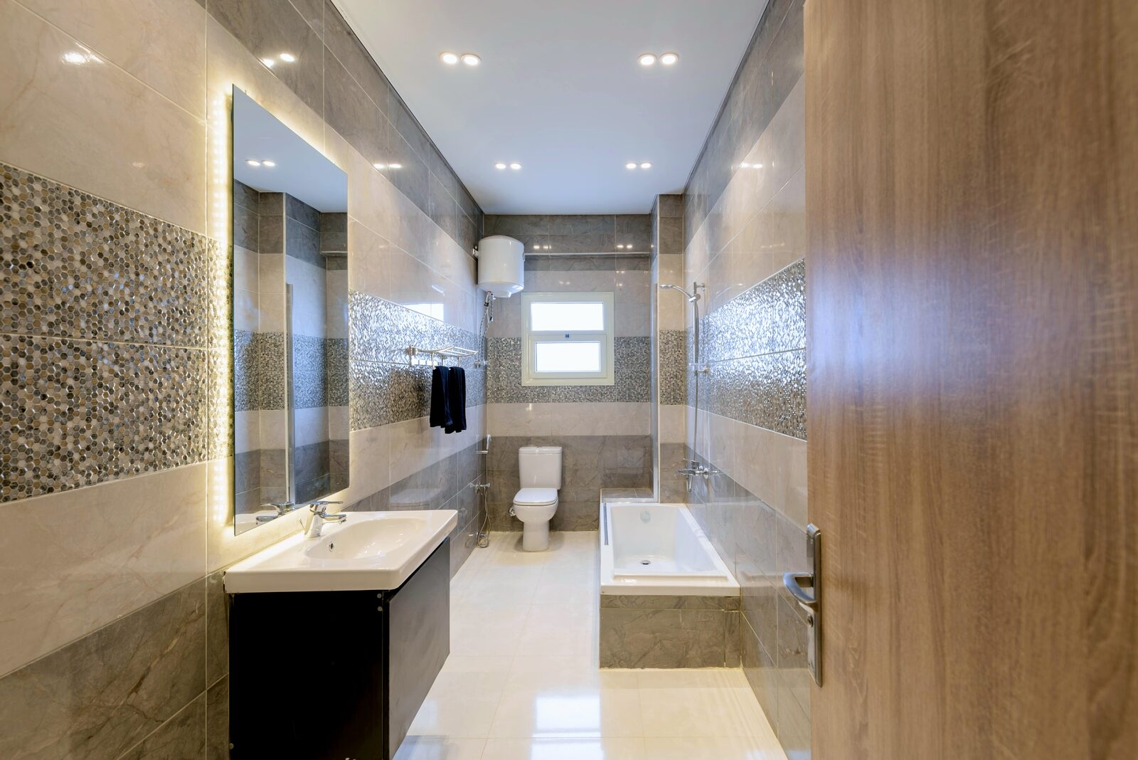 Greenish 1BR Apt on 90th Street — photo 11 of 15
