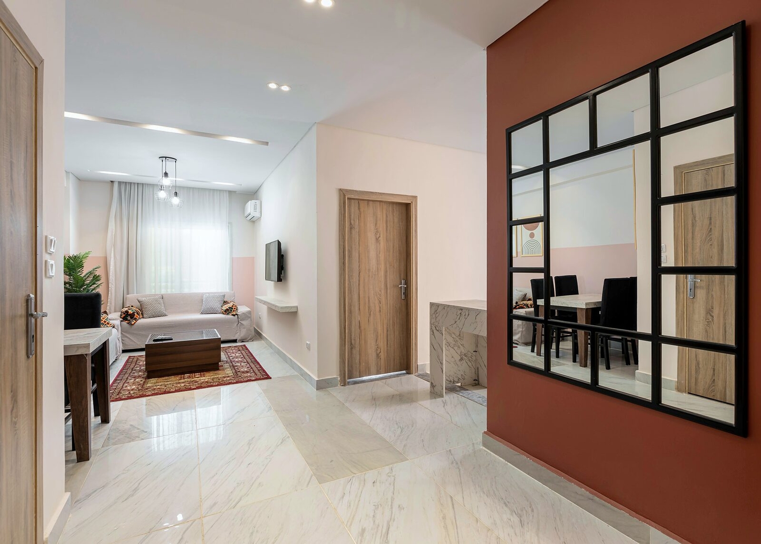 Boho Garden 2BR Apartment on 90th Street — photo 4 of 17