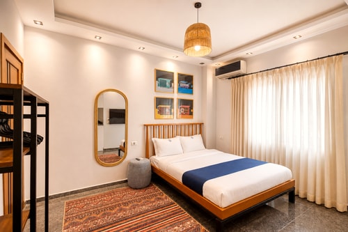 Compact Studio with Queen Bed near AUC, New Cairo