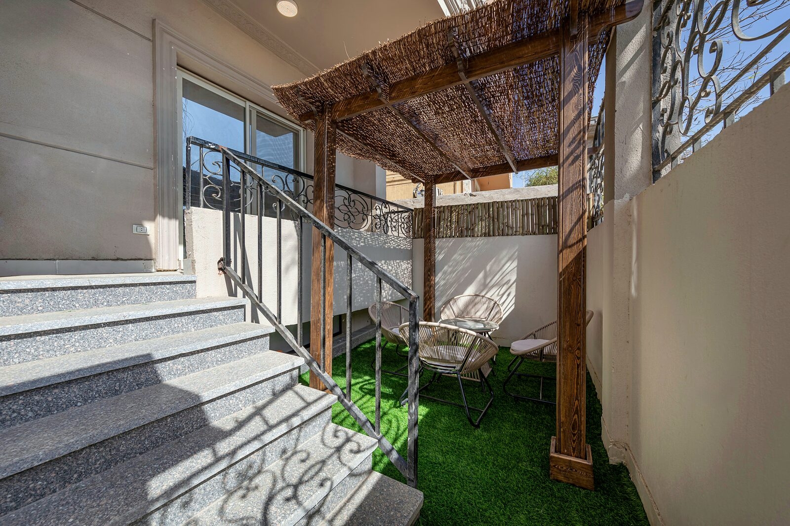 Boho Garden 2BR Apartment on 90th Street — photo 7 of 17