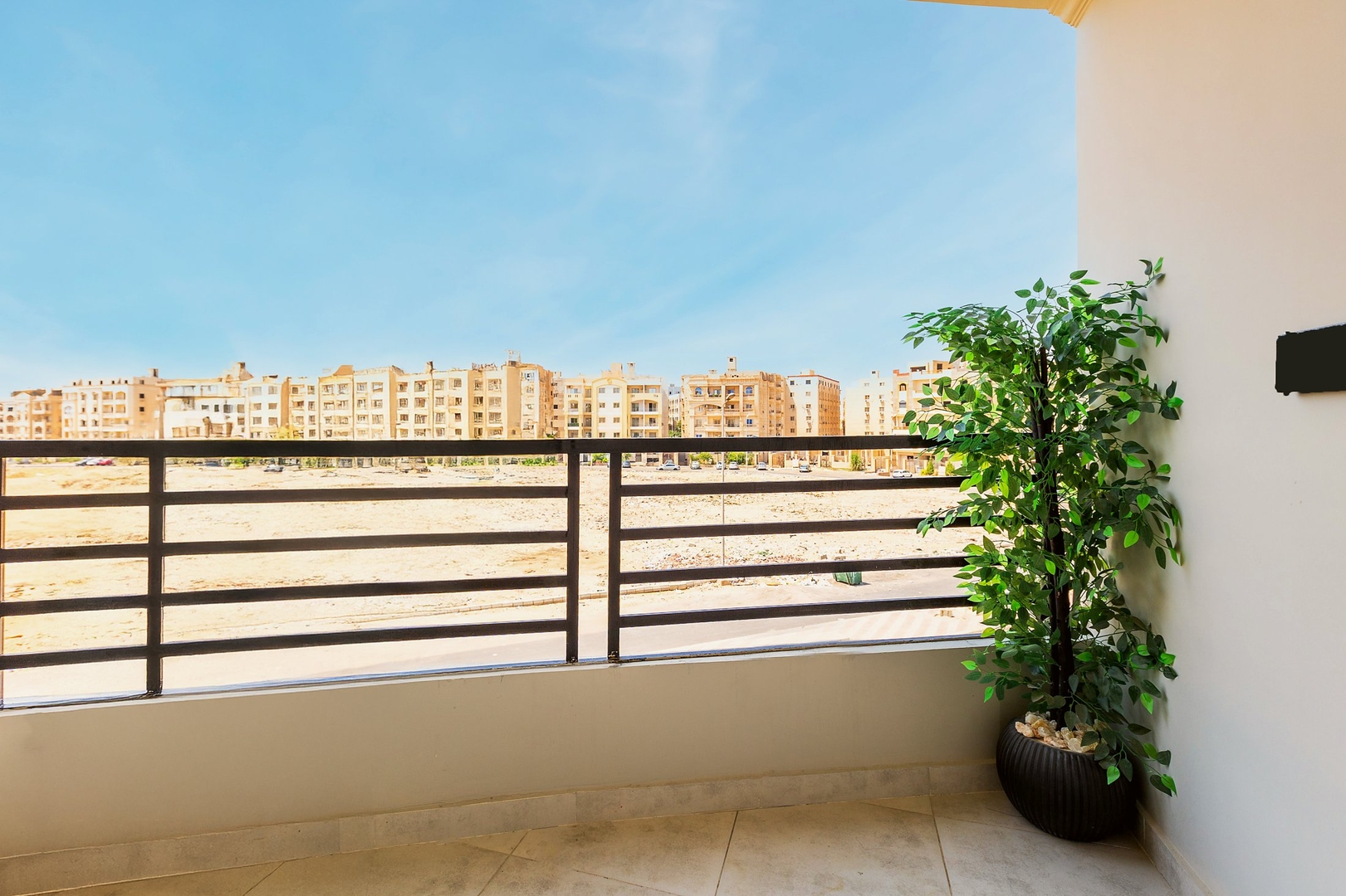 Green Light 2BR Apt with Balcony — photo 10 of 15