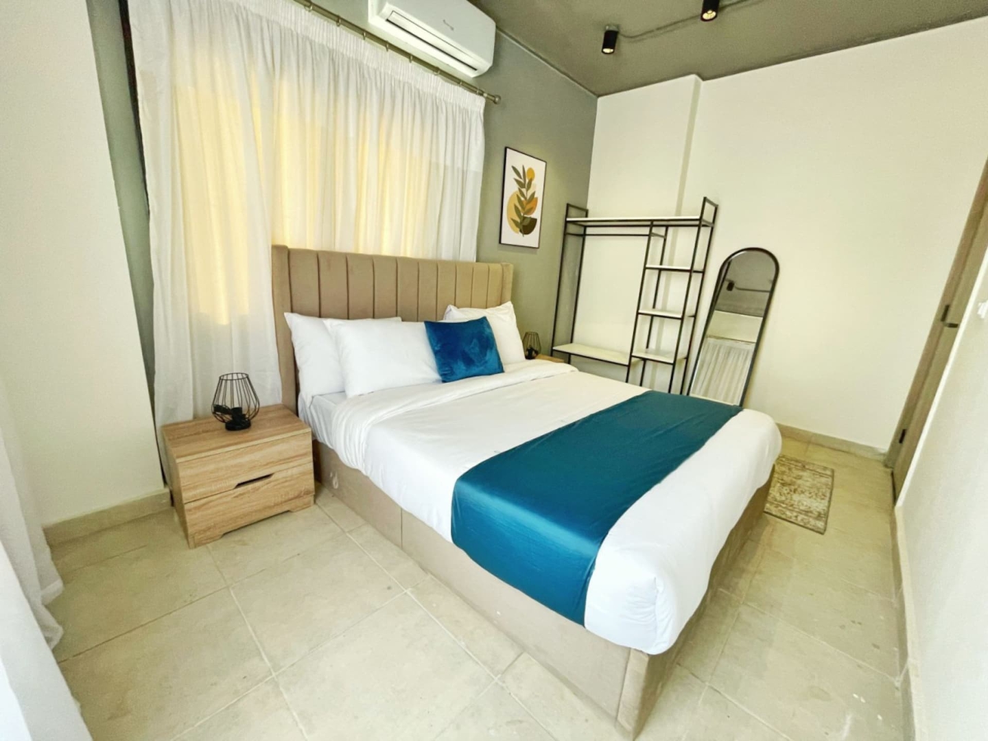 Travelholic home