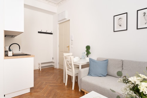 Great Studio 7 NESTARO