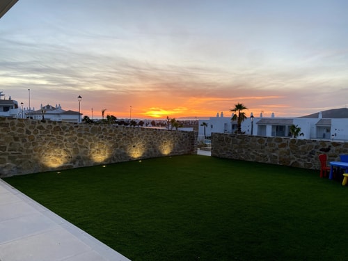 Atardeceres de Poniente - Jardín con vistas al mar 40 Apartamentos Angar