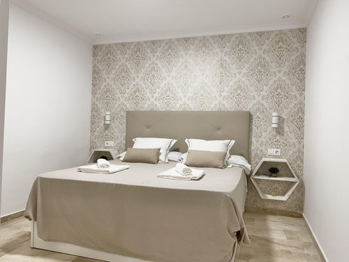  16 Apartamentos Angar