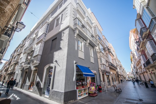  16 Apartamentos Angar