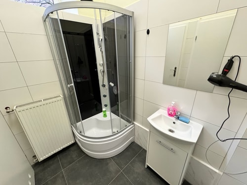 Fantastic KRK - GR6 Pokój D 5 Fantastic Inn - komfortowe pokoje i apartamenty w centrum Warszawy