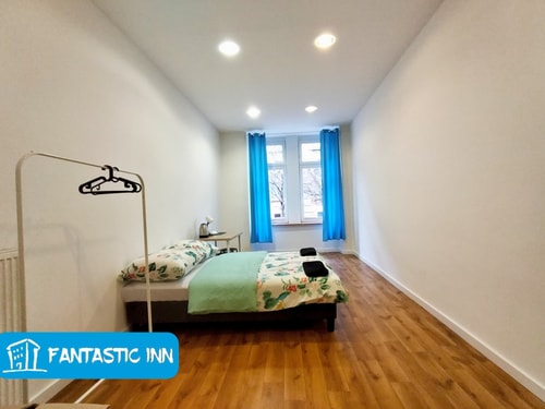 Fantastic KRK - GR6 Pokój X 7 Fantastic Inn - komfortowe pokoje i apartamenty w centrum Warszawy
