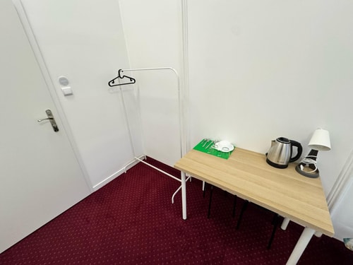 Fantastic KRK - GR6 Pokój K 2 Fantastic Inn - komfortowe pokoje i apartamenty w centrum Warszawy