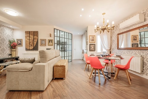Plaza de España · 1 bedroom with A/C Only Charming