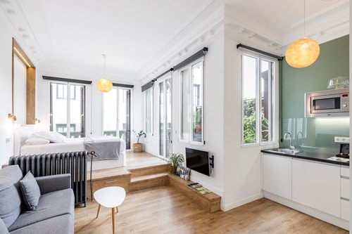 Home Suite Home I · 1 bedroom with terrace and A/C Only Charming
